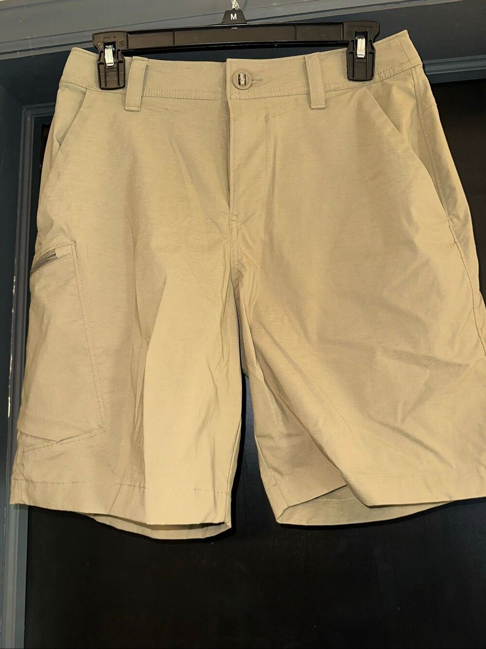 Under armour Golf Shorts Men’s Size 30 Khaki Tan Performance